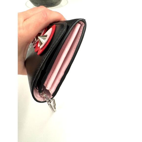 Fendi Black Pink Red Heart Rockstud wallet on chain WOC bag SHW Crossbody - Picture 3 of 10
